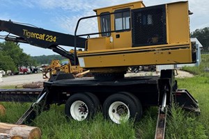 2015 Tigercat 234B  Log Loader